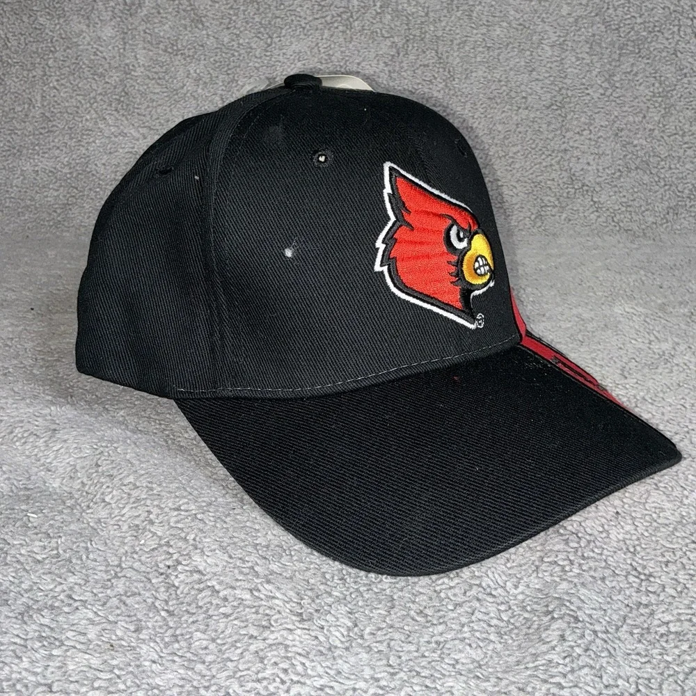 Louisville Cardinals Team Colors Strap Back Cap Hat with‎ Embroidered Logo